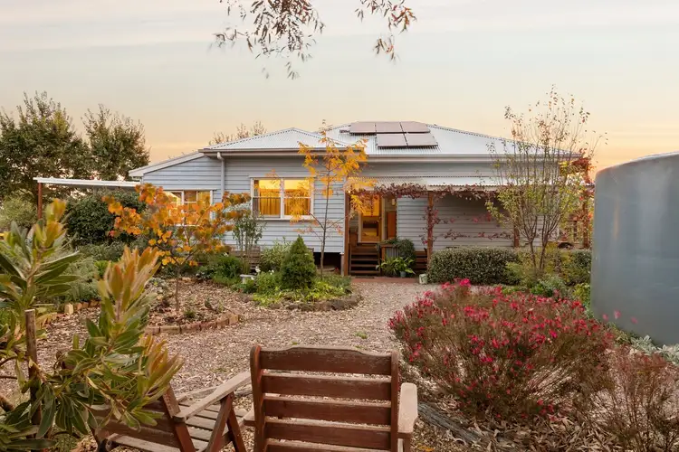 8 Smith Street, Clunes VIC 3370