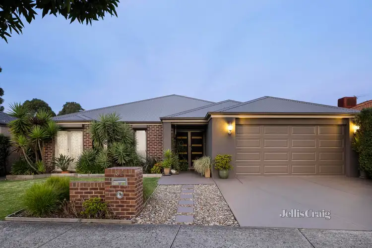 32 Serle Street, Doreen VIC 3754