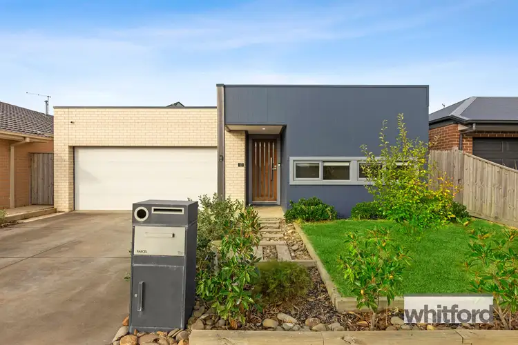 17 Amber Avenue, Charlemont VIC 3217