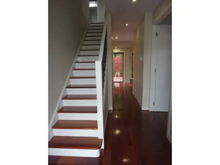 Second view of Homely house listing, 5 Raglan Rd, Research VIC 3095