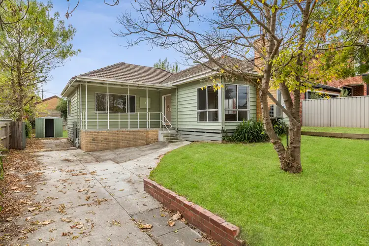 5 Ferntree Gully Road, Oakleigh VIC 3166