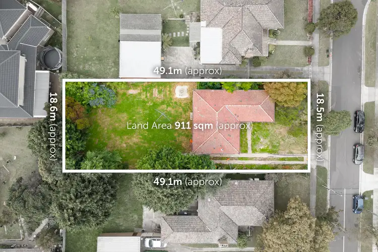 5 Burton Street, Chadstone VIC 3148