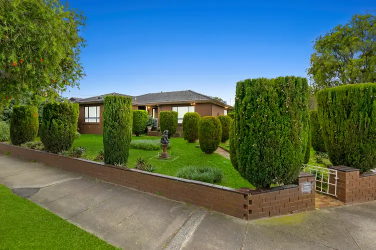 19 Washington Drive, Oakleigh South VIC 3167