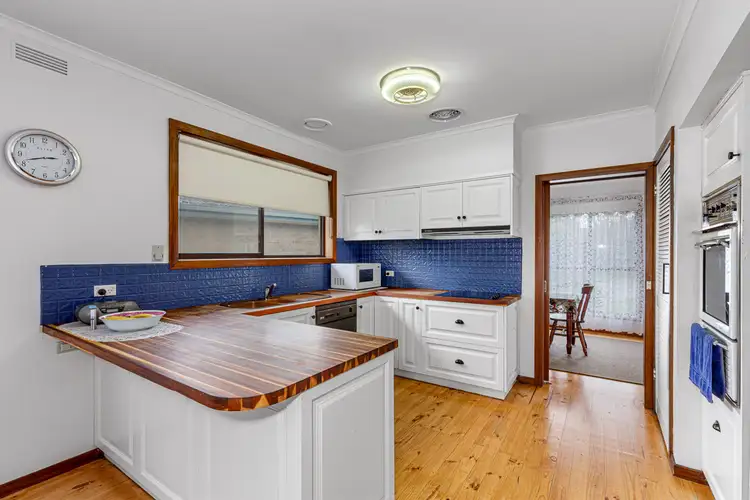 Fourth view of Homely house listing, 5 Windsor Avenue, Alfredton VIC 3350