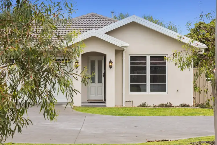 2 Santa Rosa Circuit, Rosebud VIC 3939