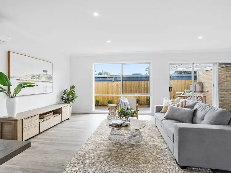 Third view of Homely townhouse listing, 2/24 Clovelly Avenue, Rosebud VIC 3939