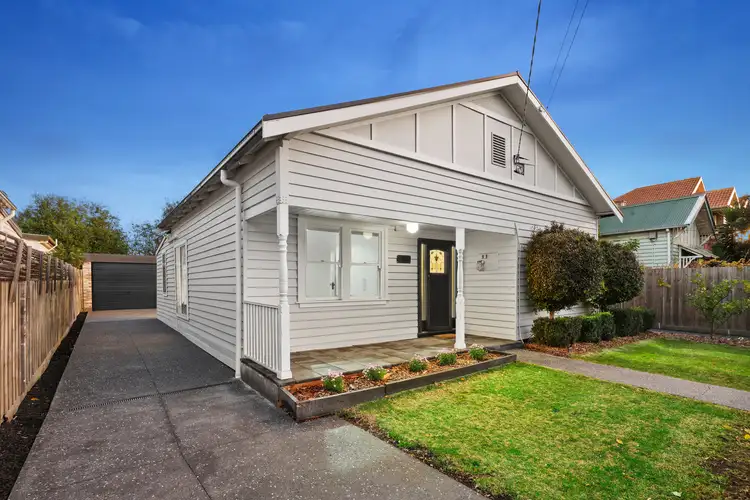 14 Mora Avenue, Oakleigh VIC 3166