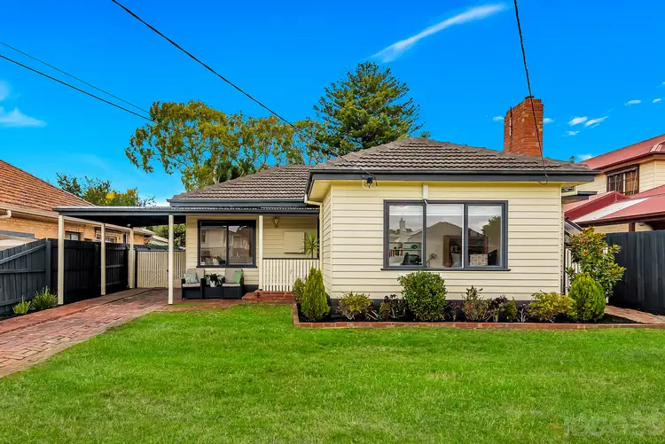 18 Hartwell Place, Cheltenham VIC 3192