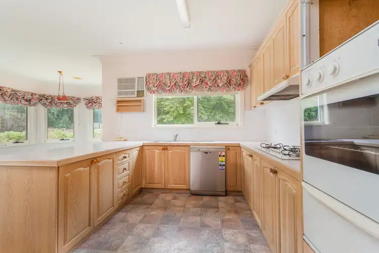 Fourth view of Homely house listing, 5 Koorong Court, Highton VIC 3216