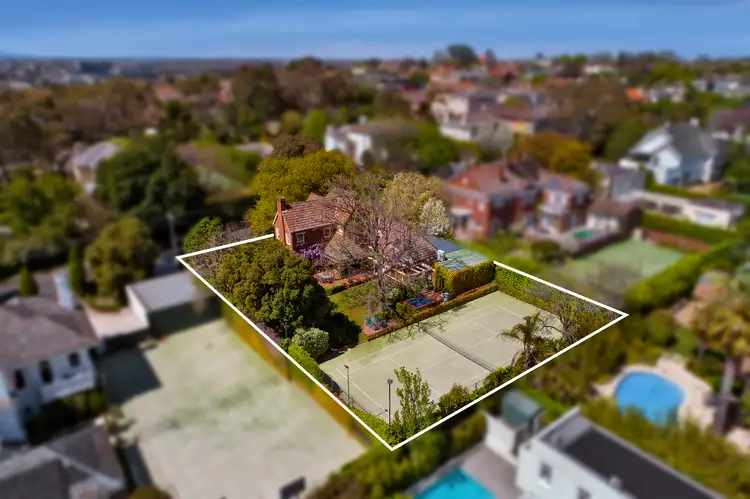 9 Glenbervie Road, Toorak VIC 3142