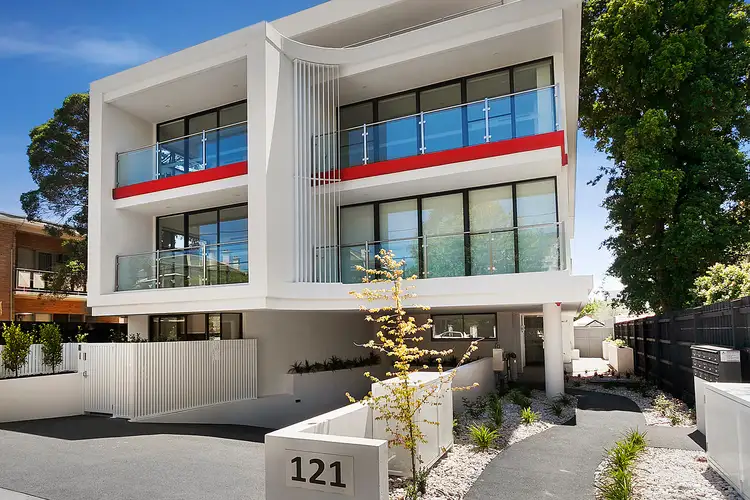 Main view of Homely apartment listing, 4/121 Riversdale Road, Hawthorn VIC 3122