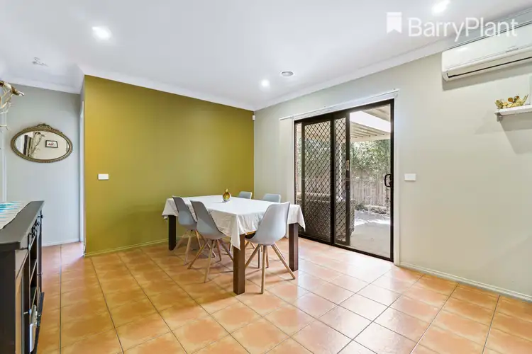 Fifth view of Homely house listing, 8 Lisa Court, Hoppers Crossing VIC 3029