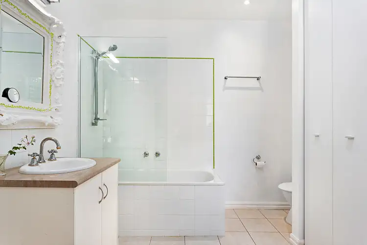 Fourth view of Homely unit listing, 5/5 Kenilworth Parade, Ivanhoe VIC 3079