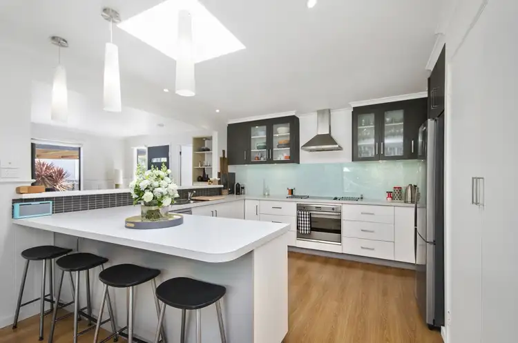 Second view of Homely house listing, 31 Knox Drive, Barwon Heads VIC 3227