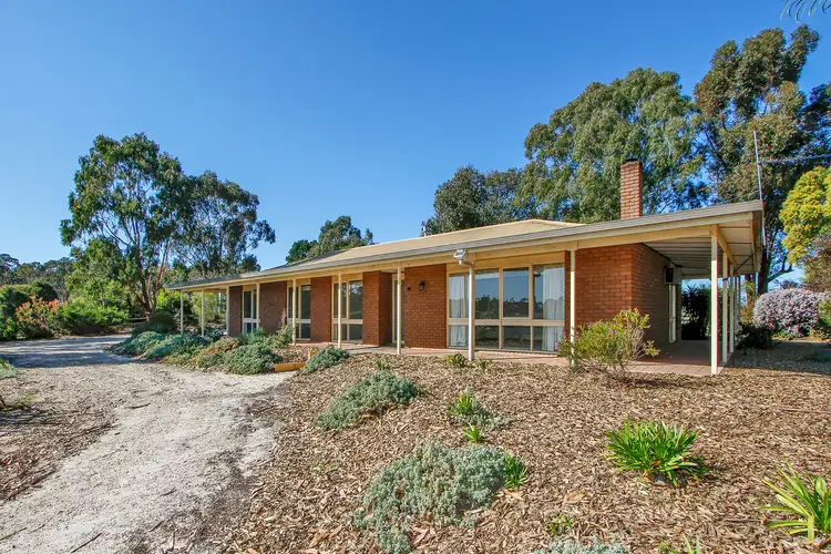 90 Vale Road, Longford VIC 3851
