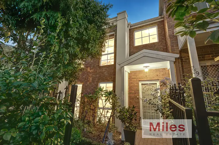 8 Reid Walk, Macleod VIC 3085