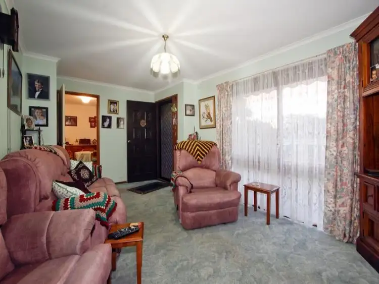 Fifth view of Homely house listing, 5 Kelsey Court, Sale VIC 3850