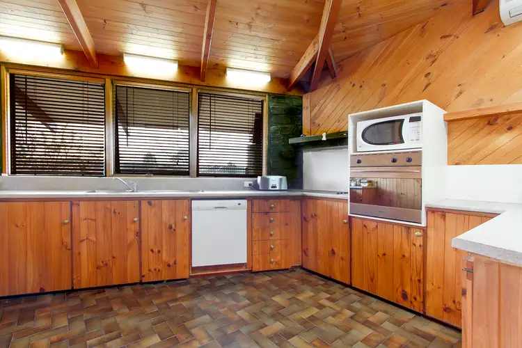 Fourth view of Homely house listing, 8 Pruden Court, Stratford VIC 3862