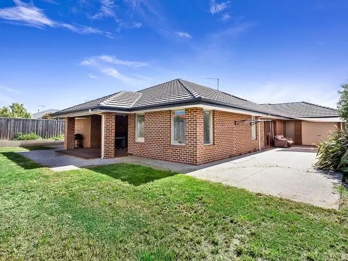 Sixth view of Homely house listing, 19 The Saddle, Doreen VIC 3754