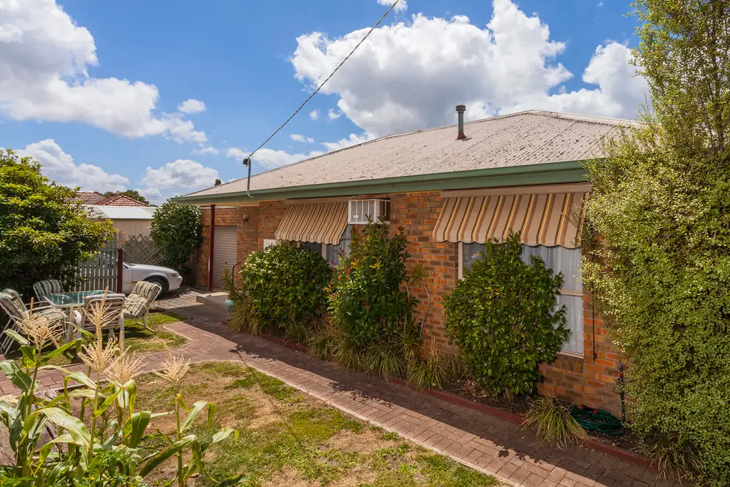 Main view of Homely house listing, 5 Brewongle Avenue, Hamlyn Heights VIC 3215