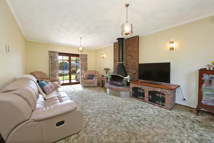 Fourth view of Homely house listing, 8 Nigel Court, Scoresby VIC 3179