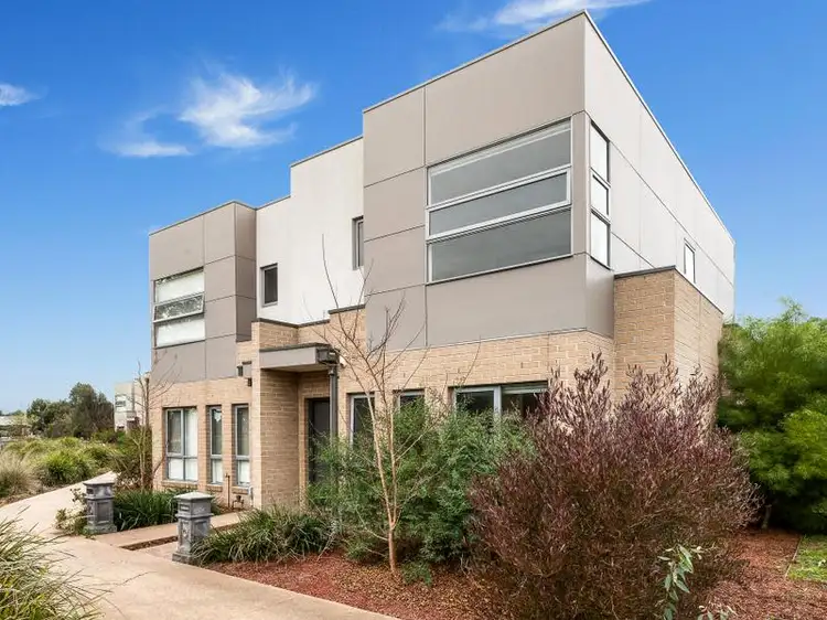 22 Lawn Walk, Mernda VIC 3754