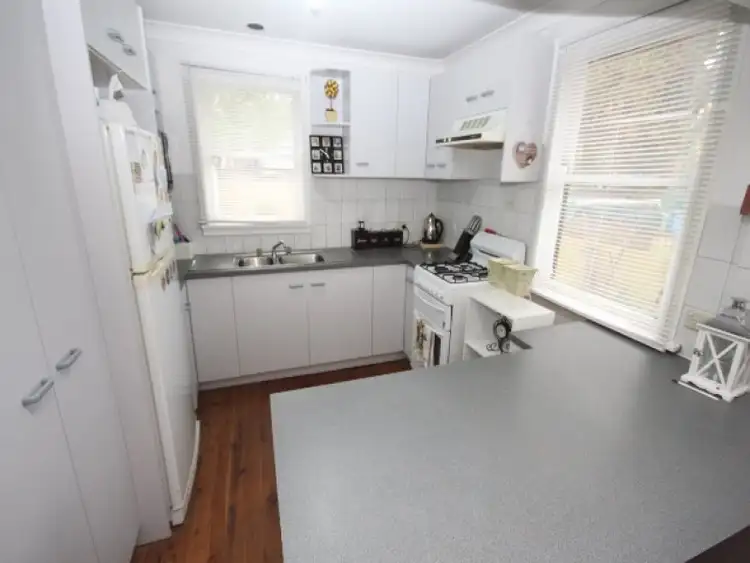 Fifth view of Homely house listing, 6 Tarakan Avenue, Ashmont NSW 2650