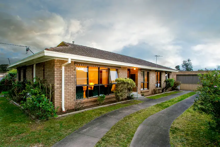 6 Allambie Road, Sale VIC 3850