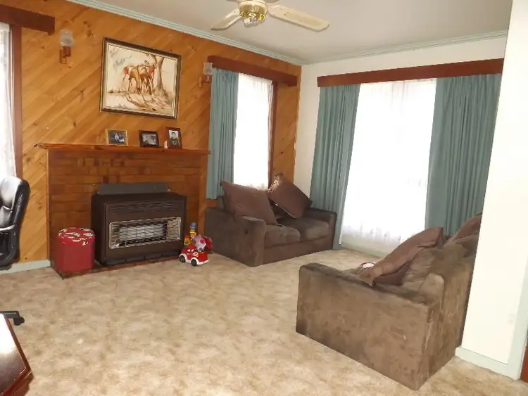 Second view of Homely house listing, 152 Dawson Street, Sale VIC 3850