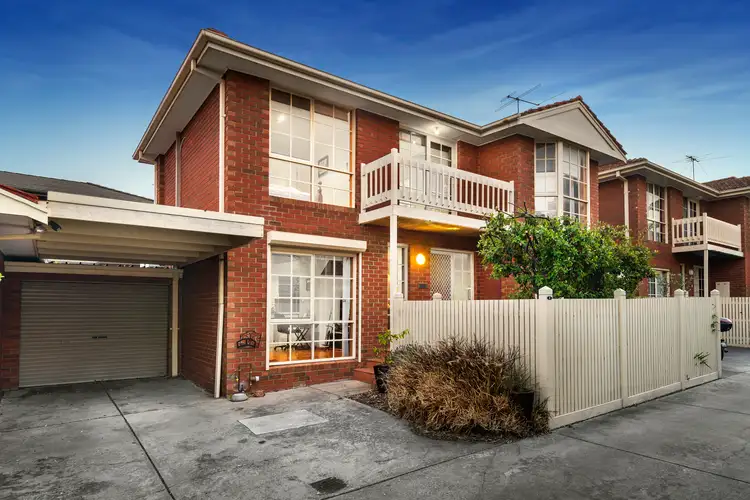 2/33 Woodlands Avenue, Kew East VIC 3102
