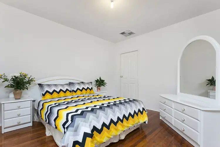 Fifth view of Homely house listing, 10 Bicknell Court, Broadmeadows VIC 3047