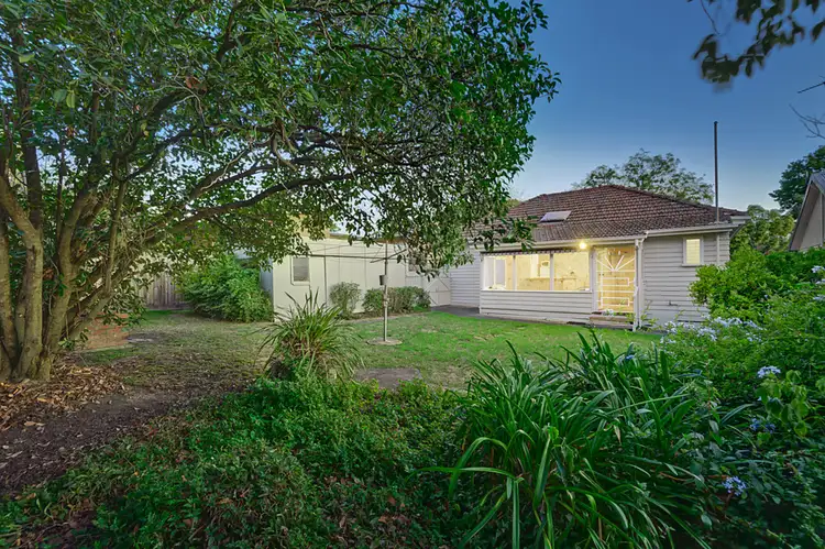 Sixth view of Homely house listing, 4 Leon Avenue, Rosanna VIC 3084