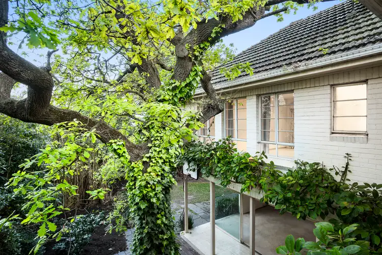 Fifth view of Homely house listing, 7 Lisbuoy Court, Toorak VIC 3142