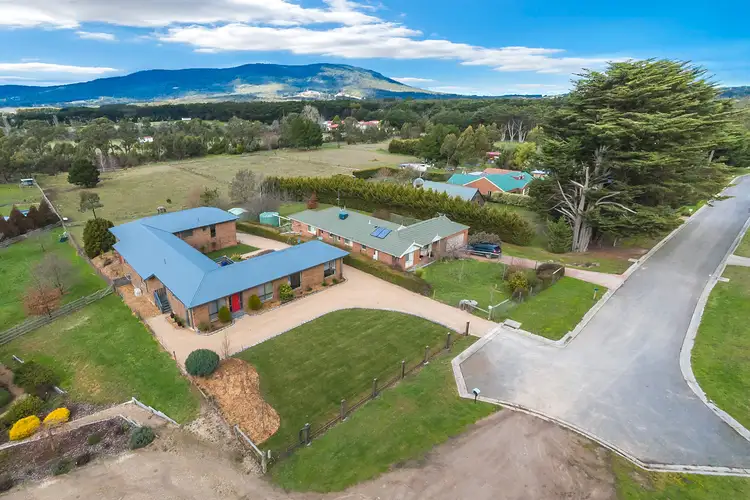 35 Tennyson Street, Woodend VIC 3442