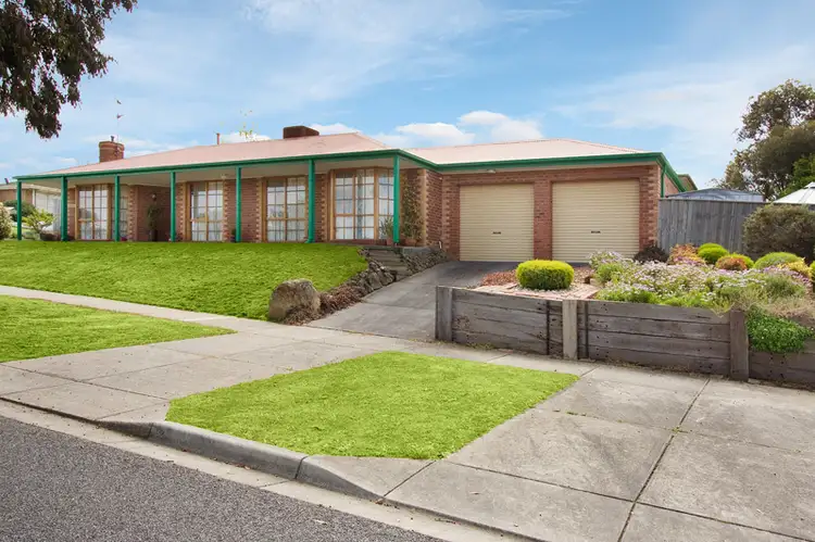 Third view of Homely house listing, 2 Kate Court, Pakenham VIC 3810