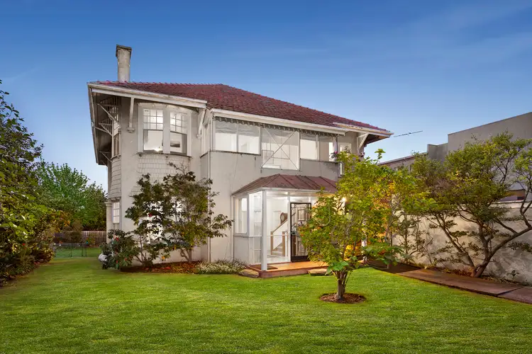 10 Hampden Road, Armadale VIC 3143