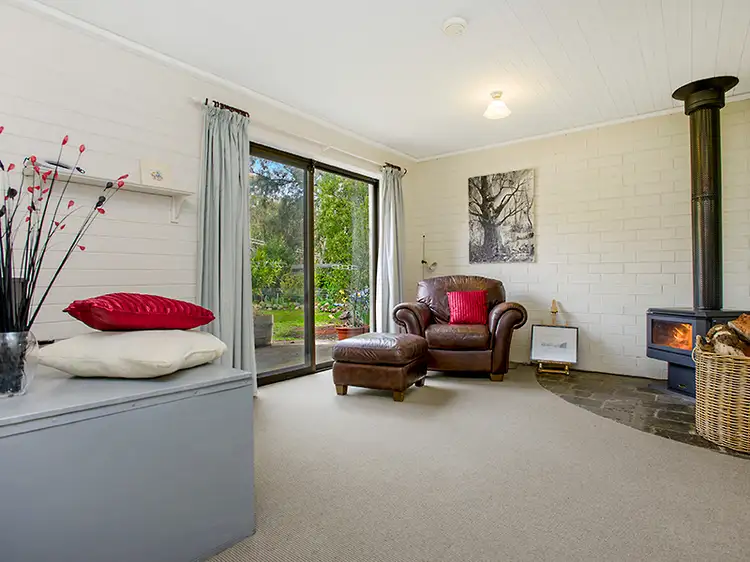 Sixth view of Homely house listing, 2 Centenary Avenue, Macedon VIC 3440