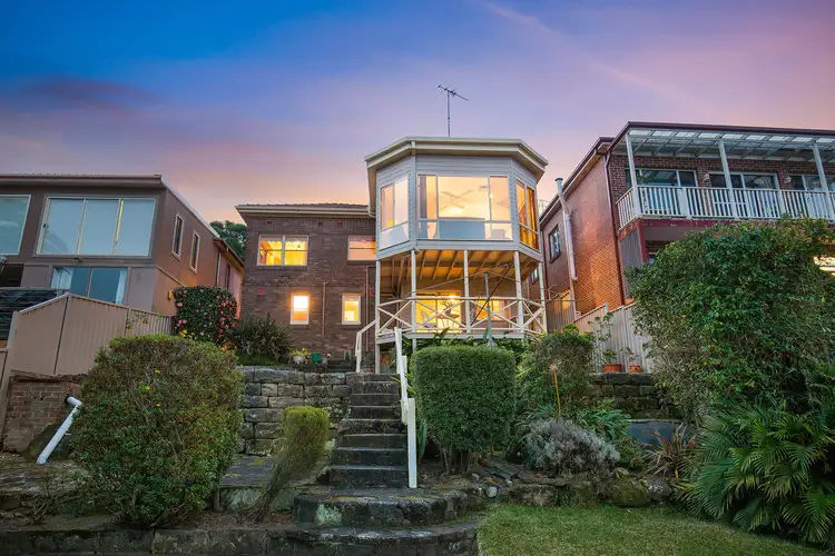 32 Richard Avenue, Earlwood NSW 2206