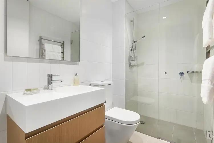 Sixth view of Homely apartment listing, 3 / 12 A Spring Road, Malvern VIC 3144