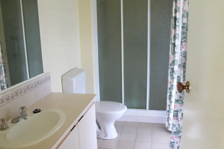 Sixth view of Homely house listing, 9 Gumnut Court, Berwick VIC 3806