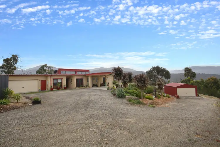 105 Ainsworth Avenue, Chum Creek VIC 3777