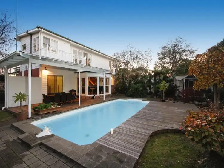 Second view of Homely house listing, 31 Raglan Street, Sale VIC 3850