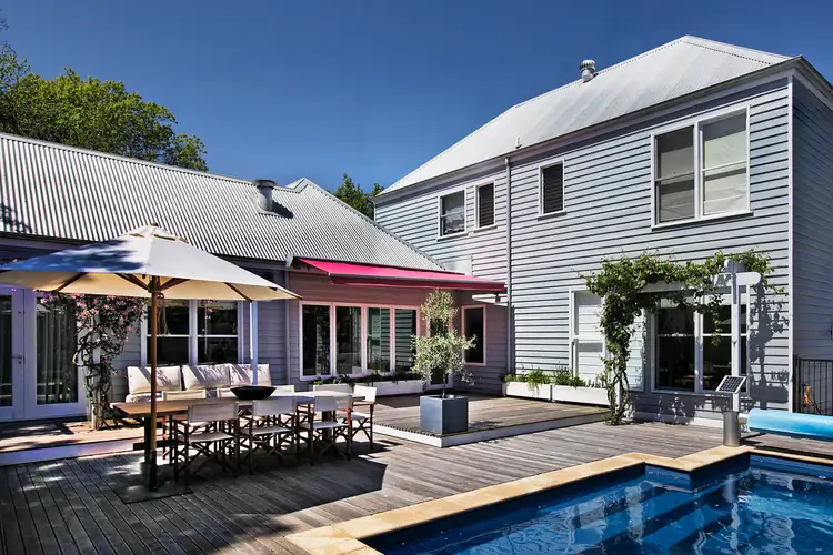 11 Old Lancefield Road, Woodend VIC 3442