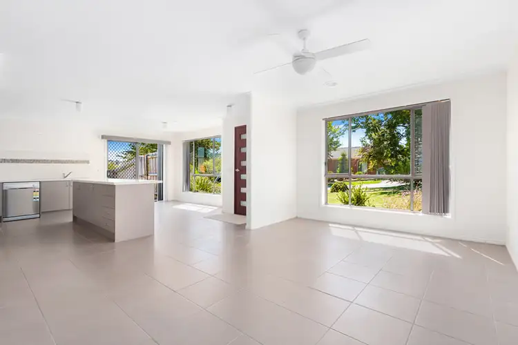 Sixth view of Homely unit listing, 1/30 Silvergum Drive, Pakenham VIC 3810
