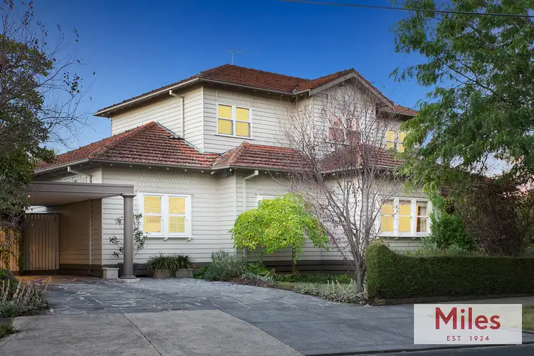 2 Della Torre Crescent, Ivanhoe VIC 3079