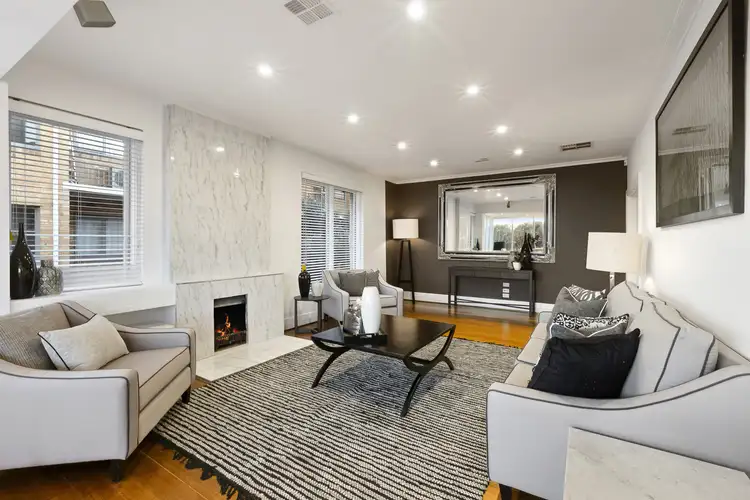 1A/45A Ormond Esplanade, Elwood VIC 3184