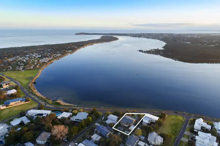 21 Peers Crescent, Ocean Grove VIC 3226
