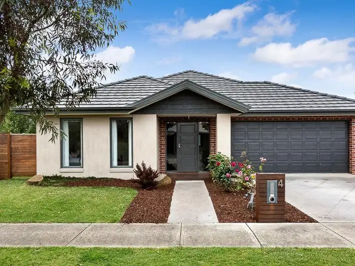 4 Charbray Street, Doreen VIC 3754