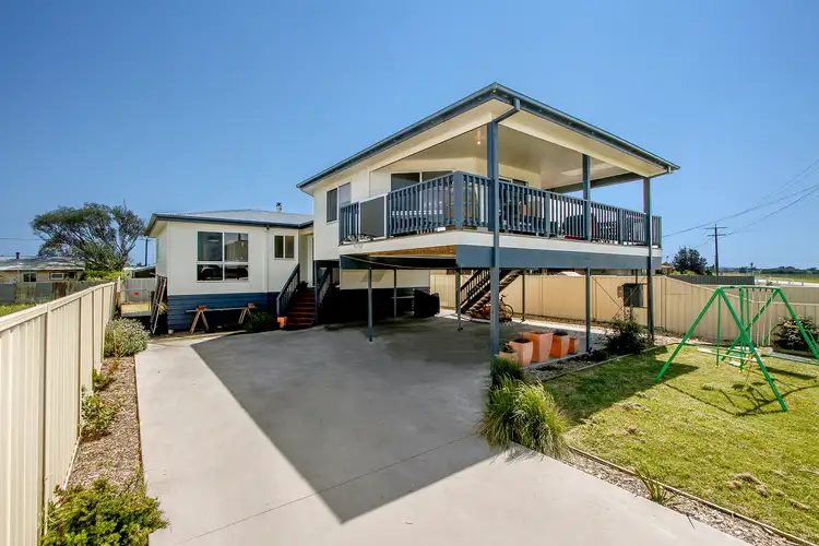 43 Main Road, Seaspray VIC 3851