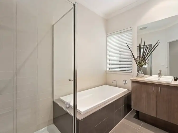 Fifth view of Homely house listing, 16 Elmore Way, Mernda VIC 3754
